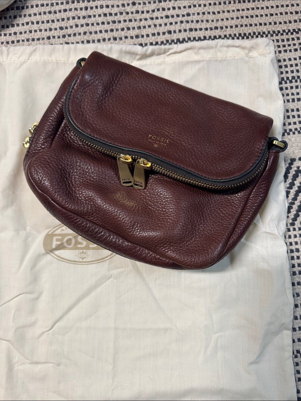 Fossil Women's Leather Crossbody Bag in Deep Brown